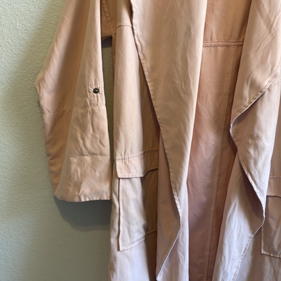 Lightweight jacket - Picture 4 of 6